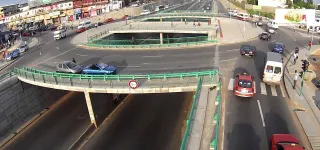 reportage-rond-point-de-la-gendarmerie-dabobo-rond-point-de-la-riviera-2-ces-voies-publiques-transformees-en-commerce